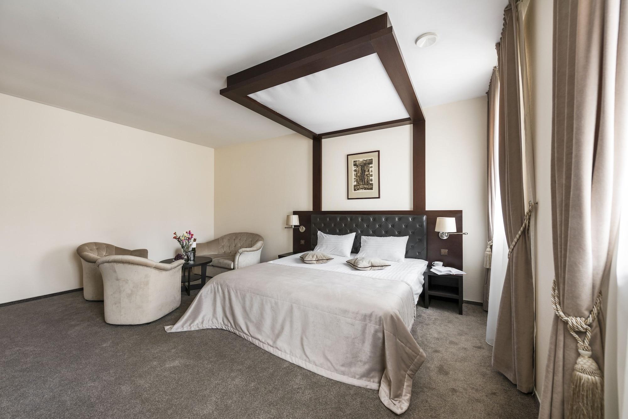 Amberton Cozy Hotel Kaunas Exterior foto