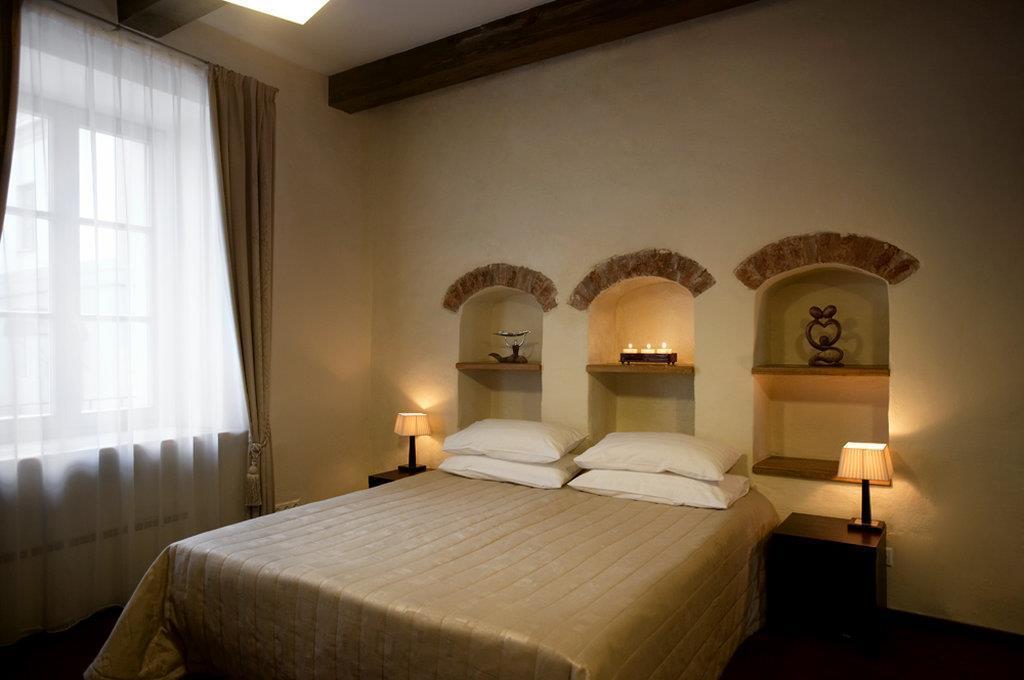 Amberton Cozy Hotel Kaunas Habitación foto