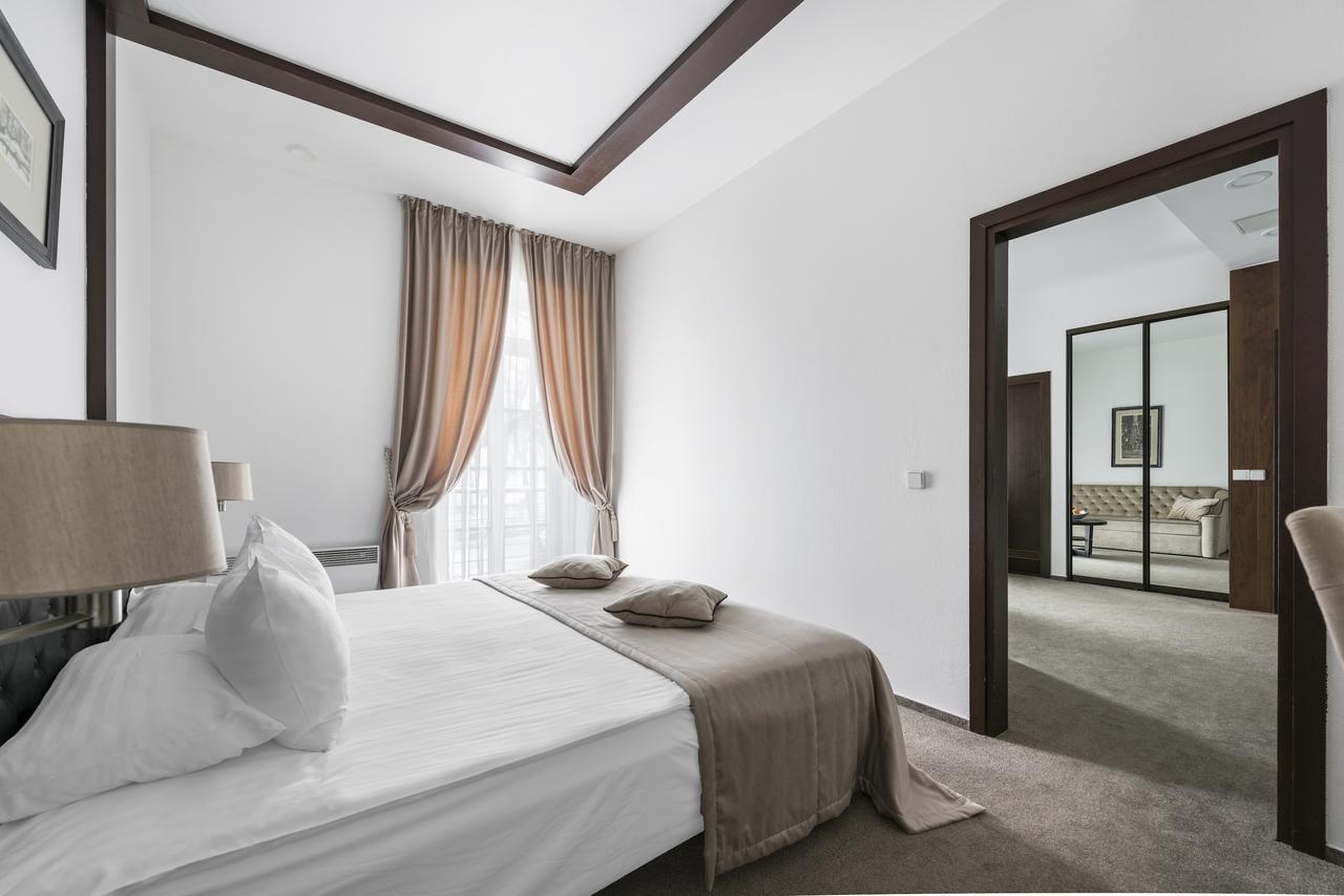 Amberton Cozy Hotel Kaunas Exterior foto